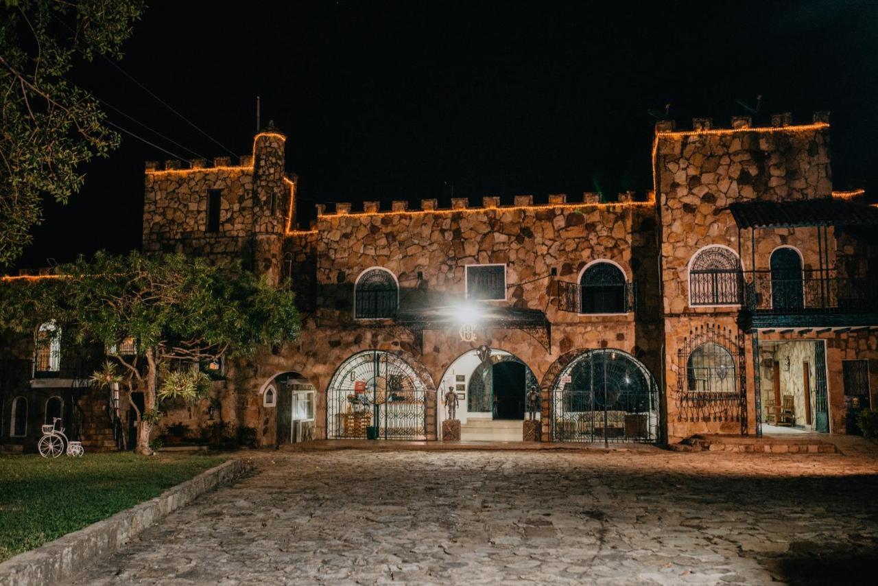 Hotel El Castillo Чинаута Екстер'єр фото