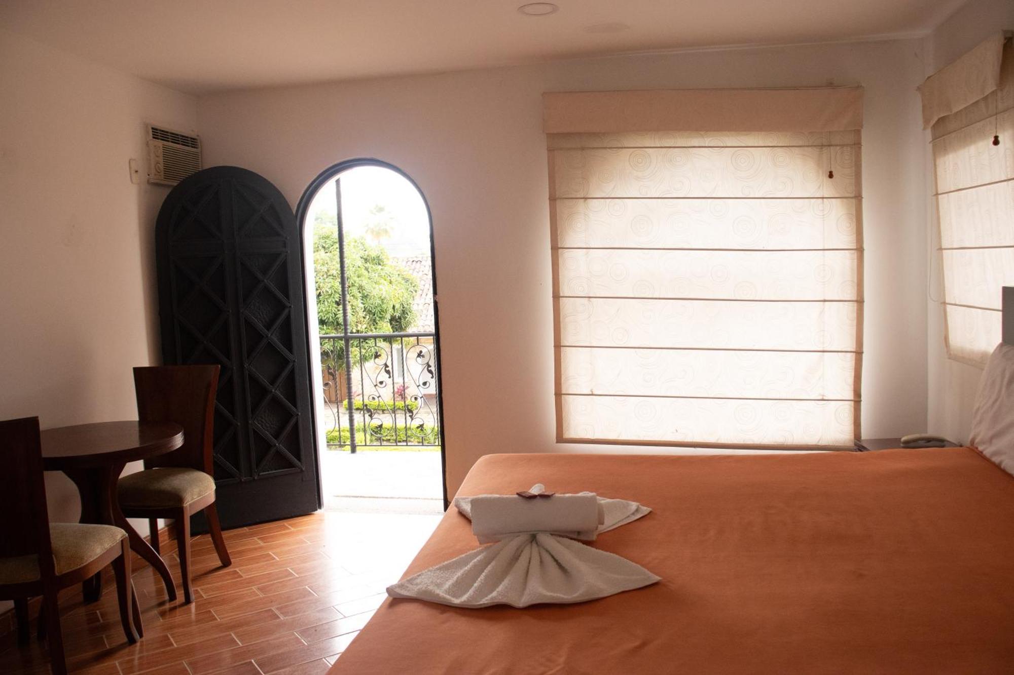 Hotel El Castillo Чинаута Екстер'єр фото