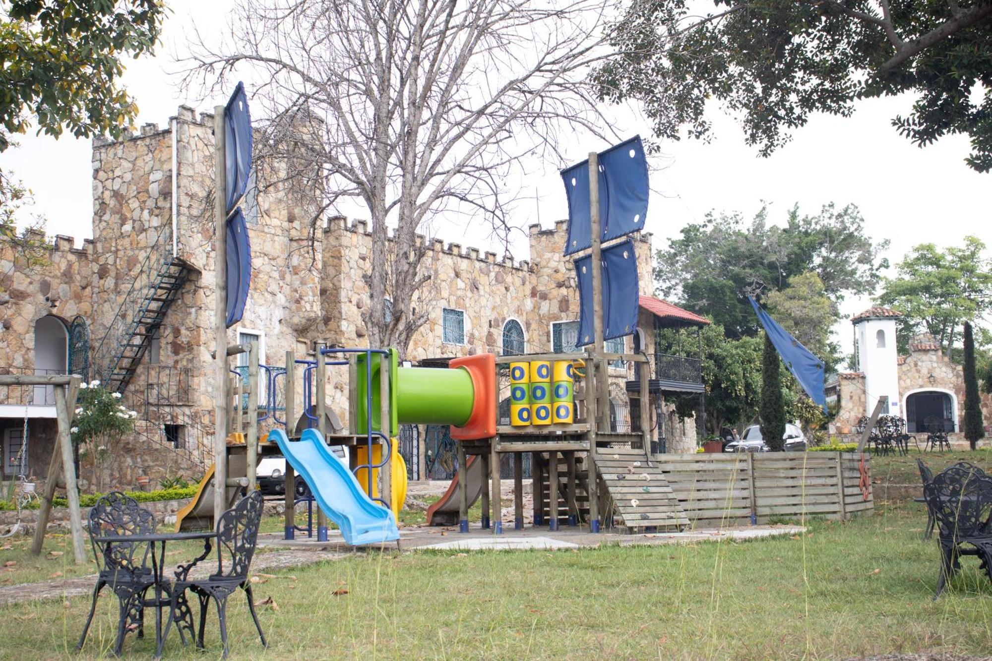 Hotel El Castillo Чинаута Екстер'єр фото